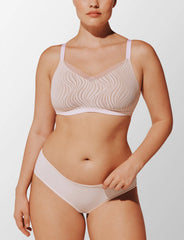 24/7® Classic Smooth Lace Wireless Minimizer Bra